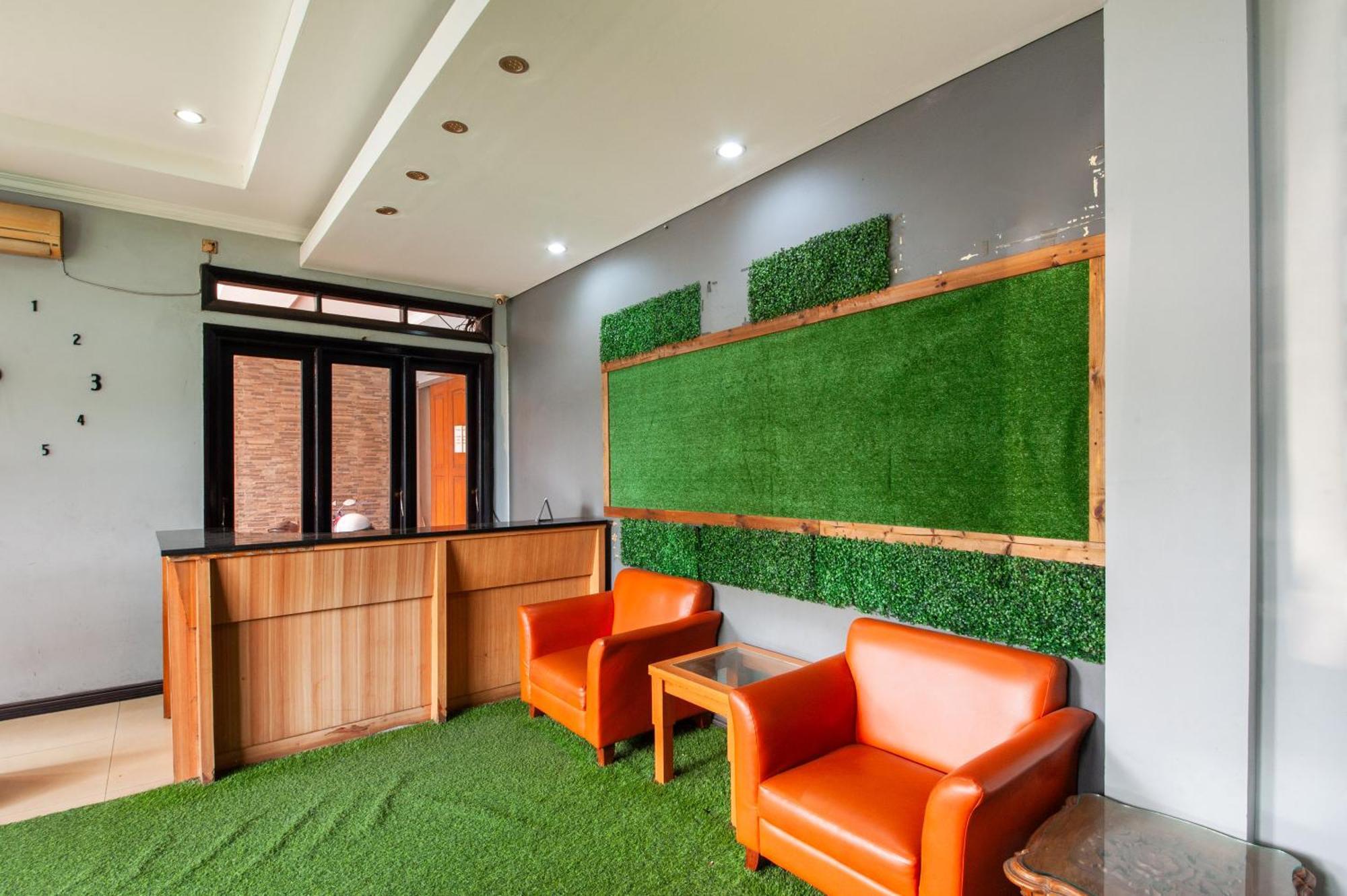 Reddoorz Plus Near Kelapa Dua Kebon Jeruk Jakarta Kültér fotó